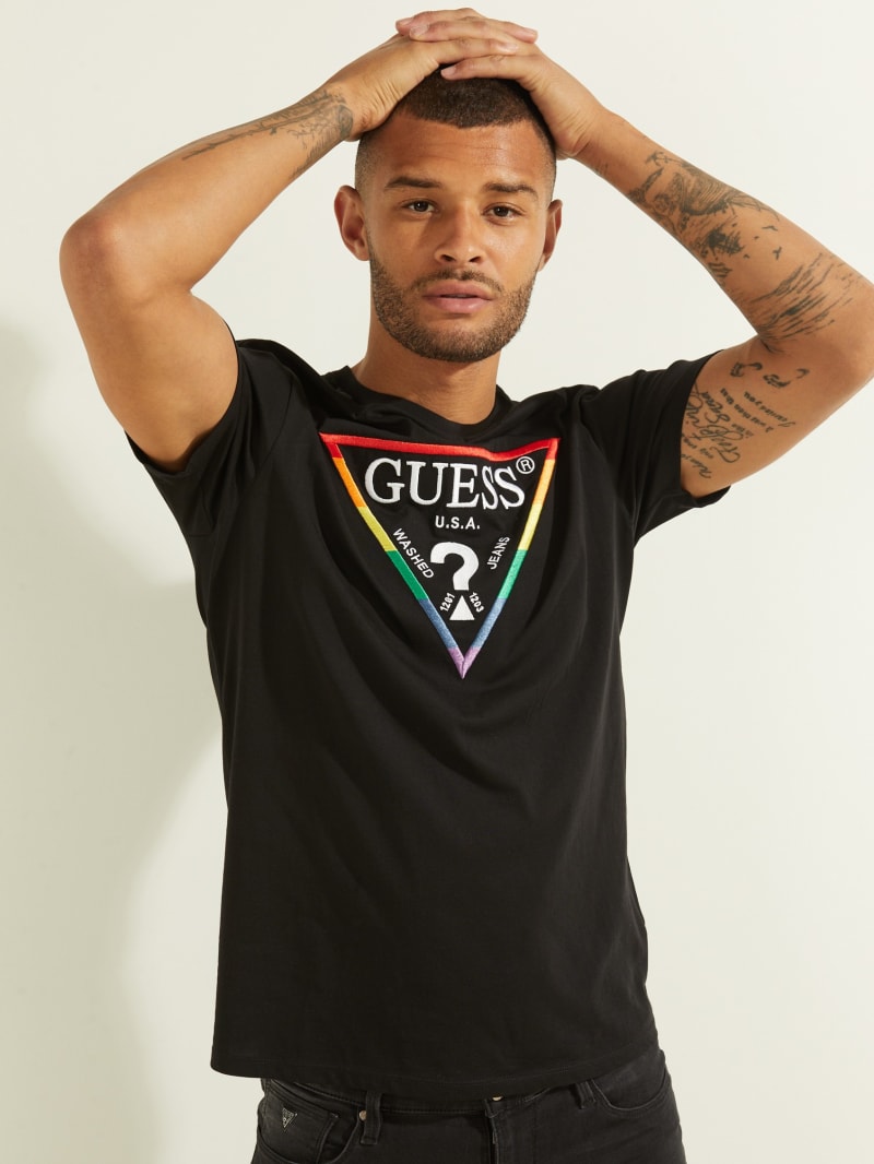 Guess Embroidered Rainbow Logo Tee T-shirts Heren Zwart | 8154-AOYLK