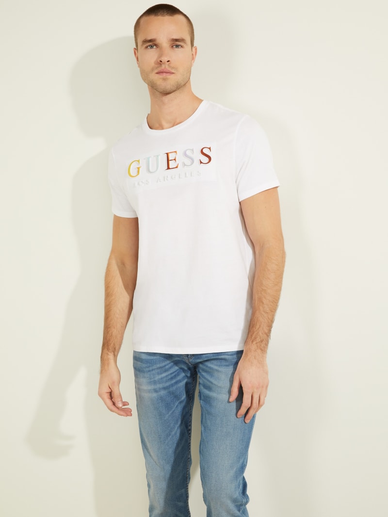 Guess Embossed Logo Tee T-shirts Heren Wit | 5847-HRJEI