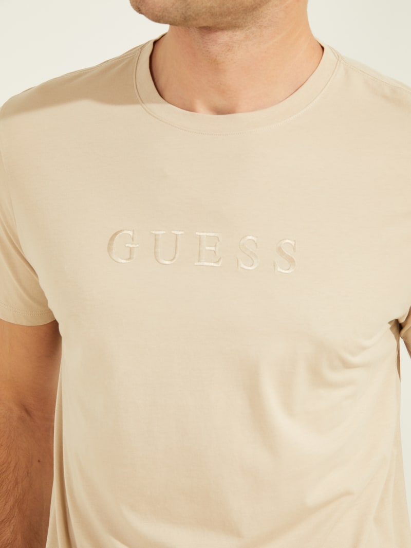 Guess Embroidered Logo Tee T-shirts Heren Bruin | 3251-NJDLB