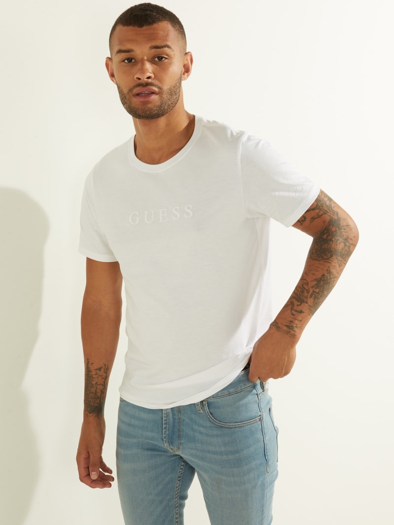 Guess Embroidered Logo Tee T-shirts Heren Wit | 8075-OPEKD